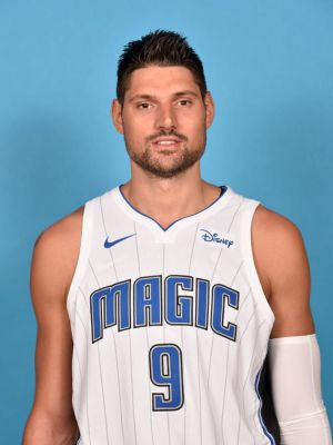 不仅因为两 不仅因为两