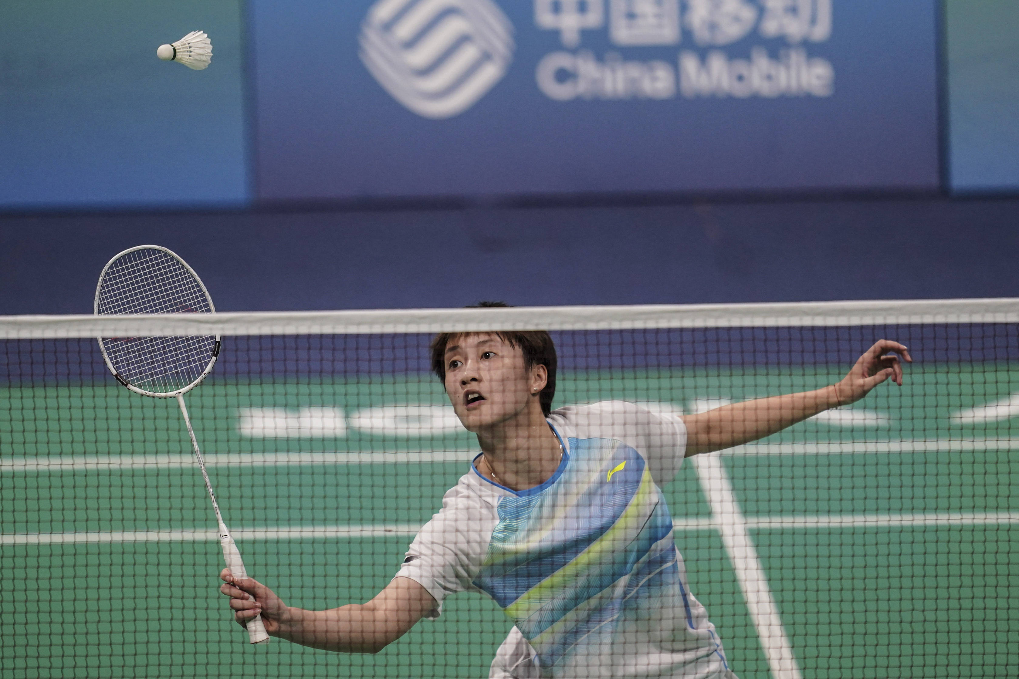 他逐步吸引 他逐步吸引