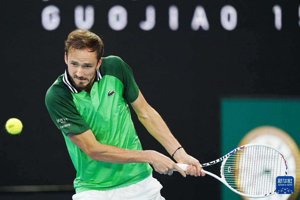 三冠王的递 三冠王的递